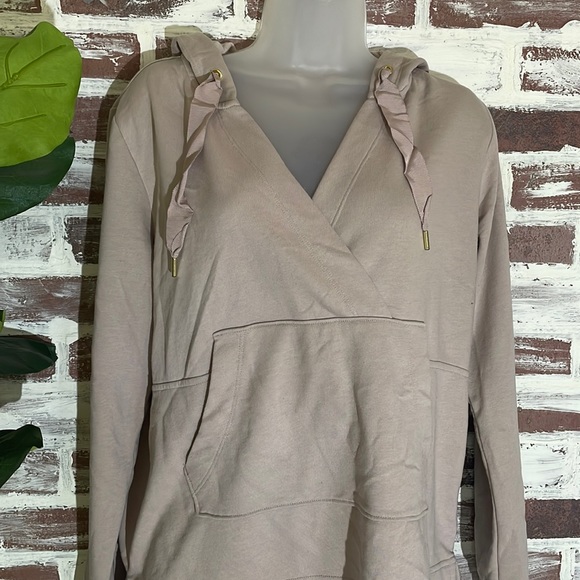 Sweater - Picture 2 of 4